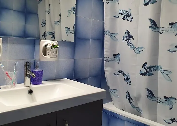 شقة Quiet Ap 15'walk From Historical Old Town نافبليو