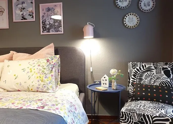 Quiet Ap 15'walk From Historical Old Town شقة نافبليو