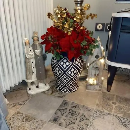 Quiet Ap 15'walk From Historical Old Town Апартаменты