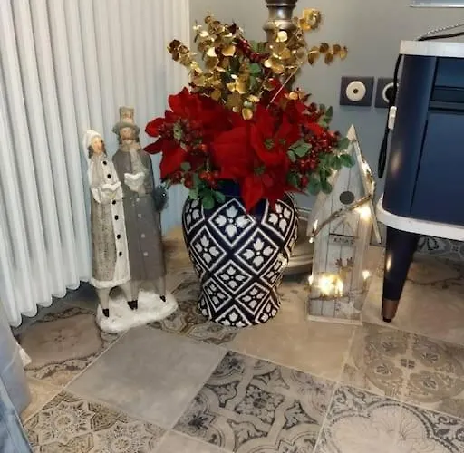 Quiet Ap 15'walk From Historical Old Town Lägenhet