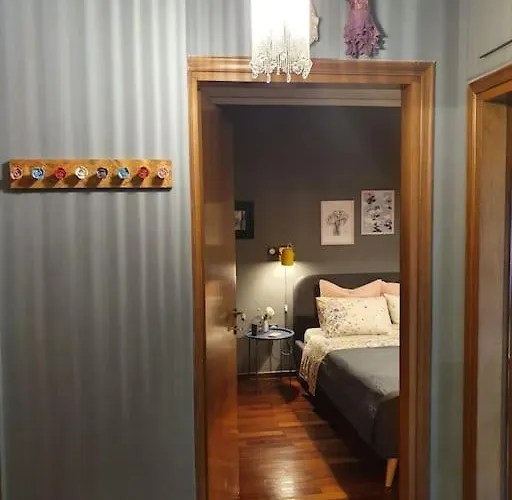 Quiet Ap 15'walk From Historical Old Town 아파트 *