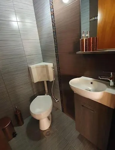 Quiet Ap 15'walk From Historical Old Town *